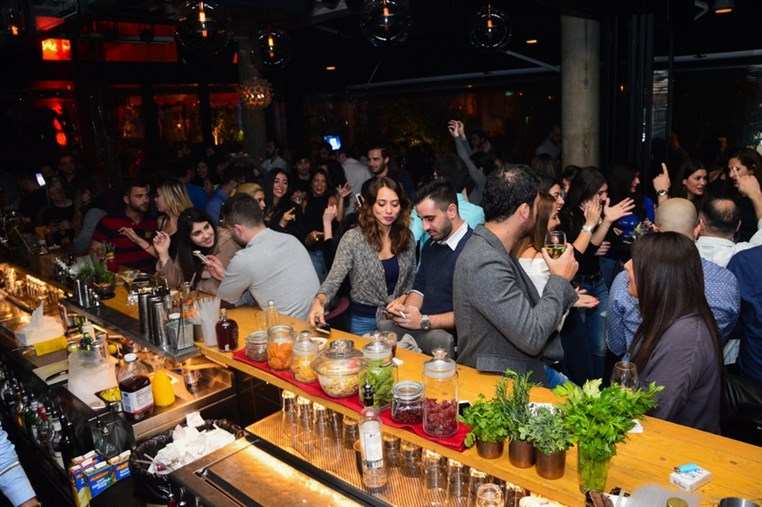 Bistrobar Live Hamra On Friday Night